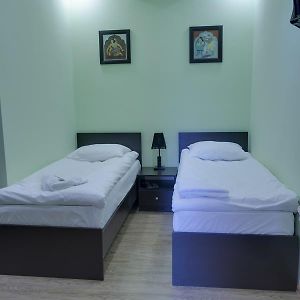 Habitación con 2 Camas Individuales